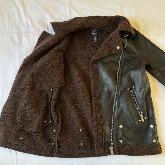 Faux Leather & Shearling Moto Jacket - Picture 6 of 7